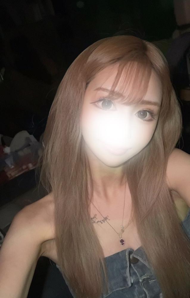 👸