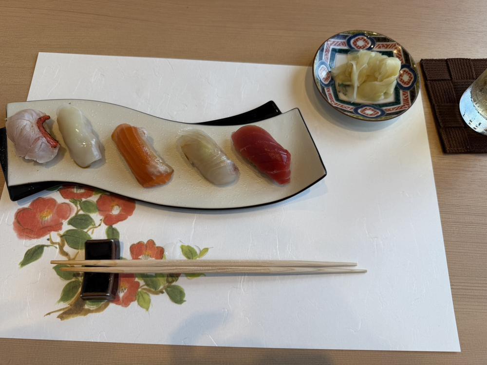 🍣