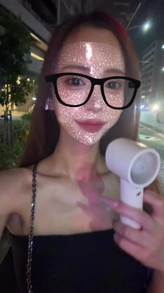 22:00