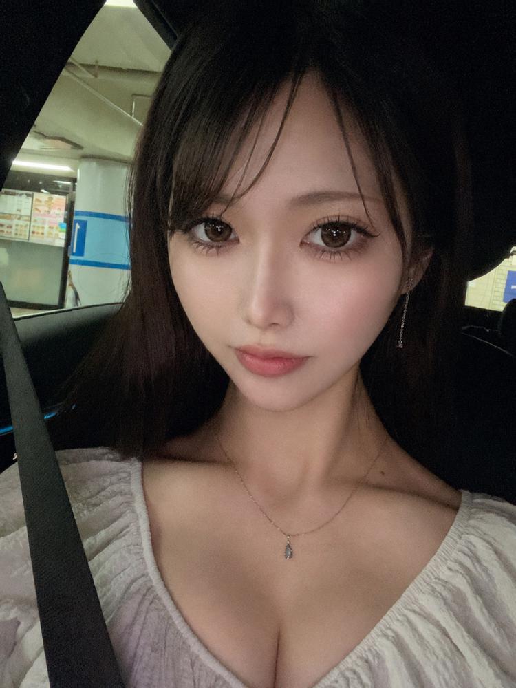 👀