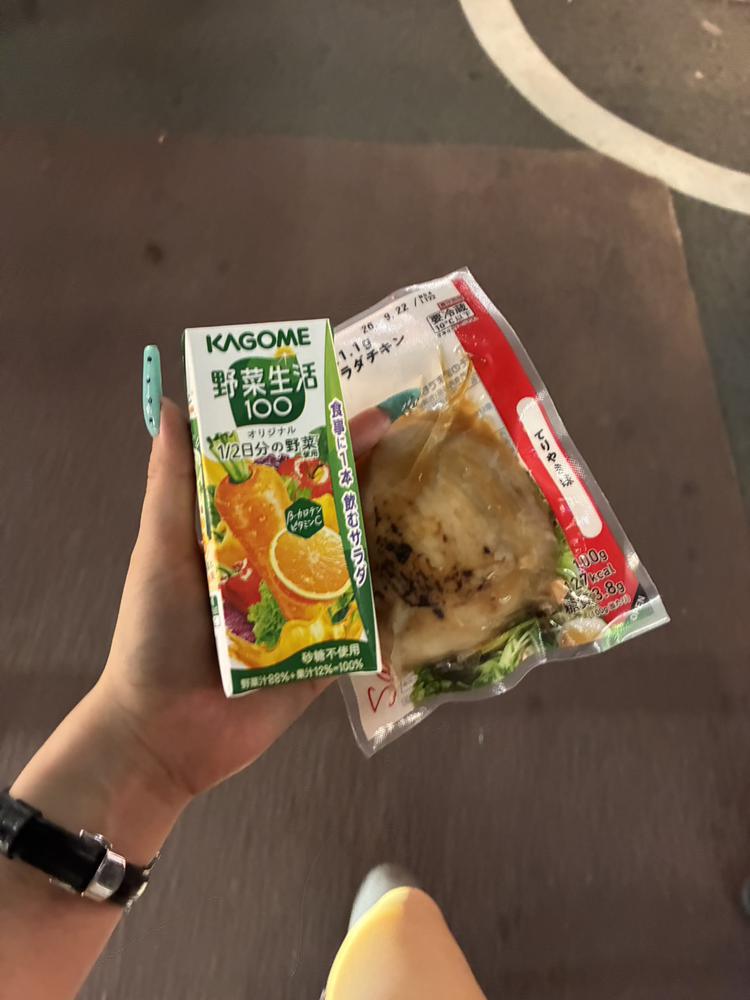 しゅ^. ̫ .^