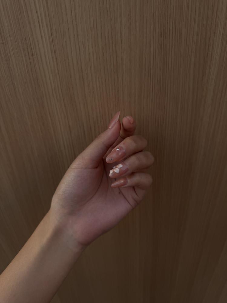 数ヶ月ぶりのネイル✨