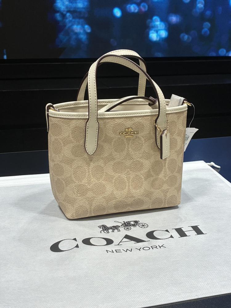 👜