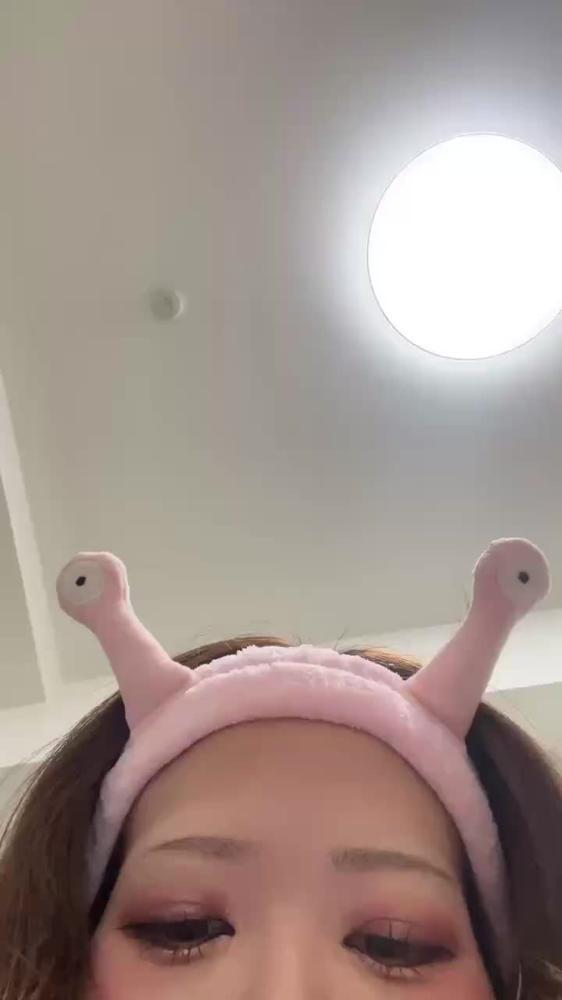 😭