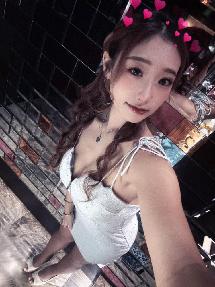 しゅつきーぃーん♡