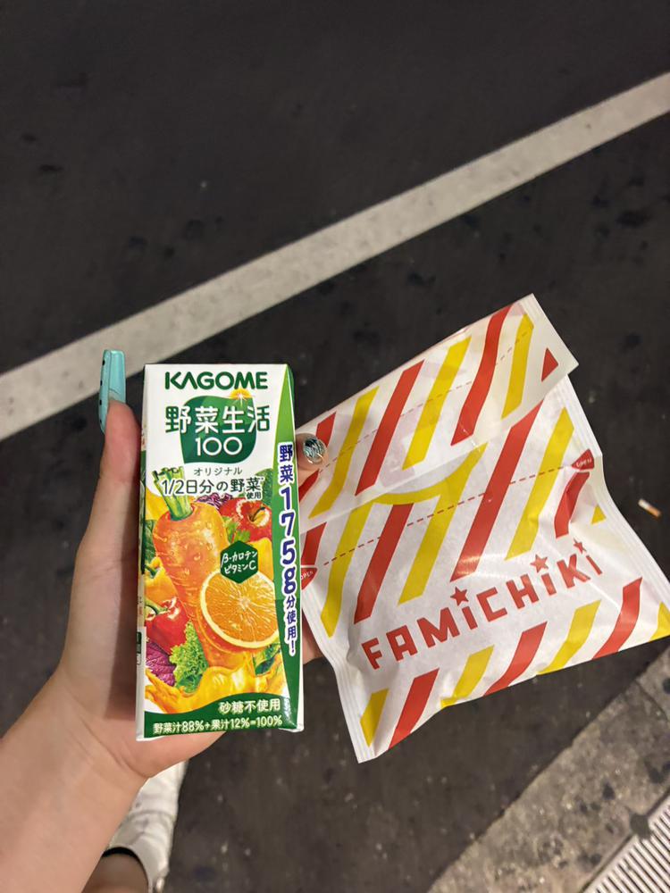 しゅ^. ̫ .^