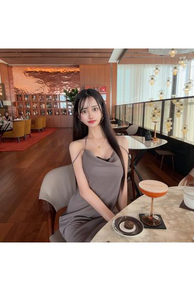 今日も出勤してます🥂🤍飲めますよ〜