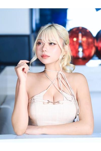 羽月 リサ