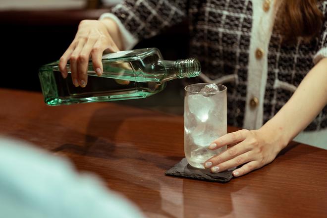 キャバクラとは？料金システムやクラブとの違い、遊び方の基本を徹底解説