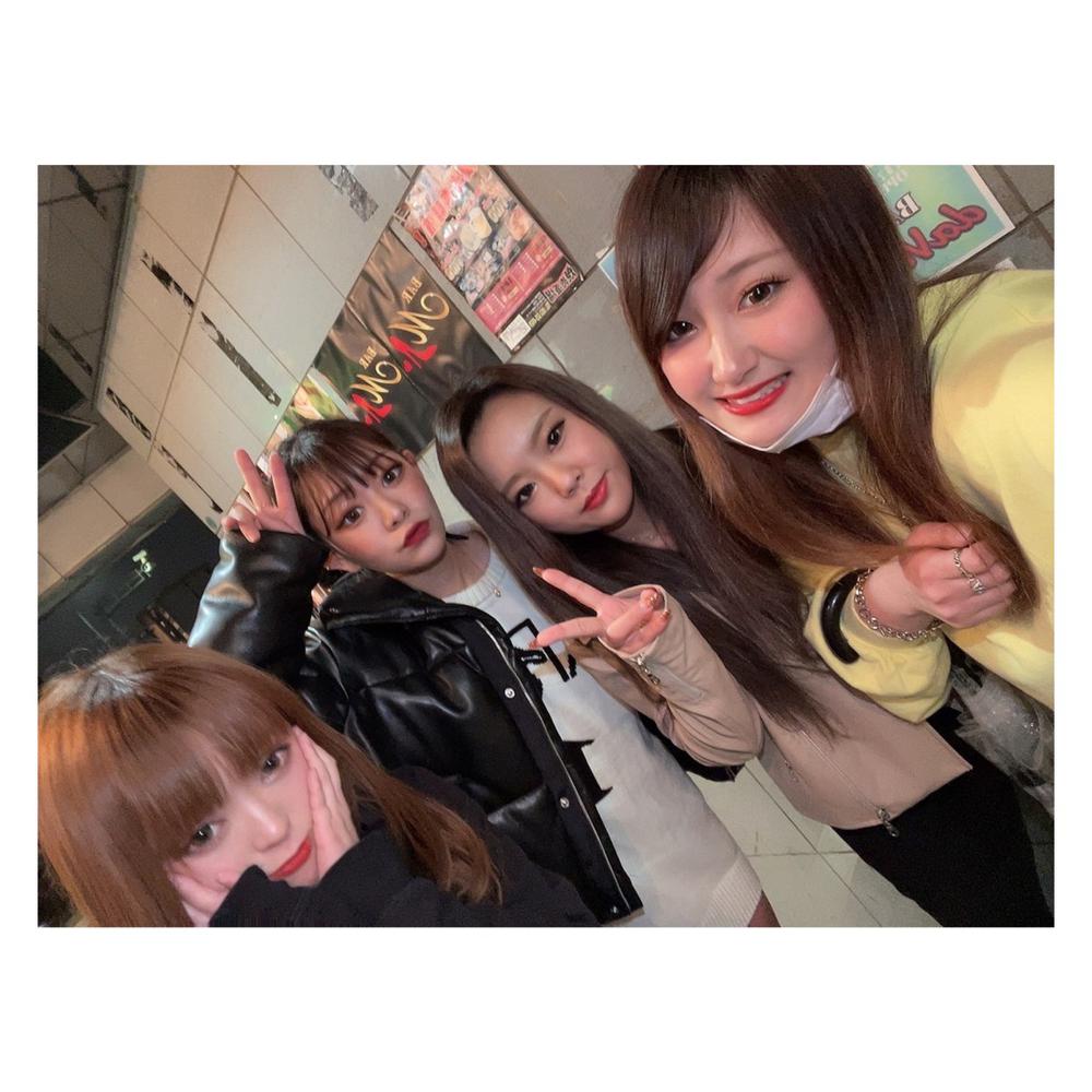 本日4人出勤！！