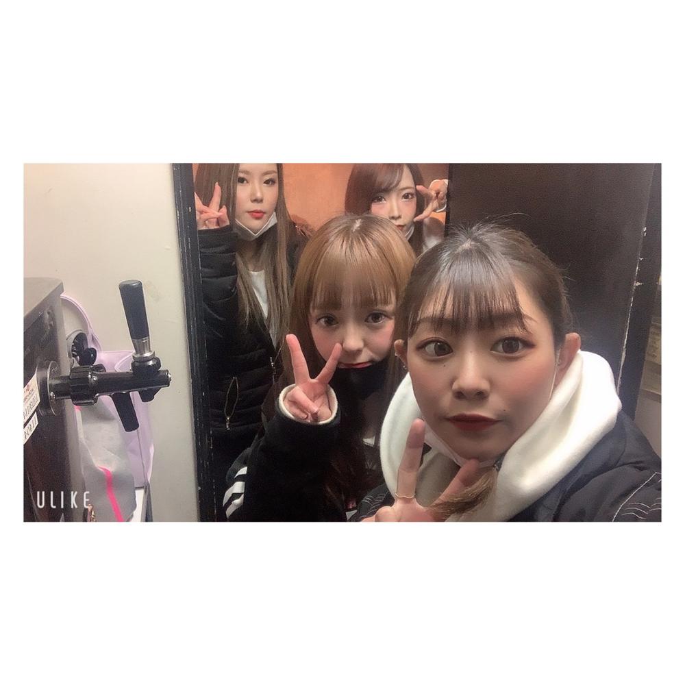 本日4人出勤！！